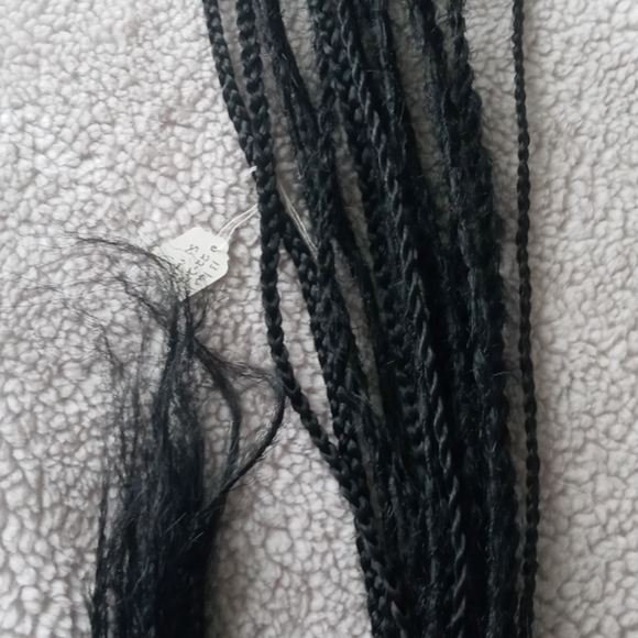 Black braids locs tie on extensions - Picture 5 of 7